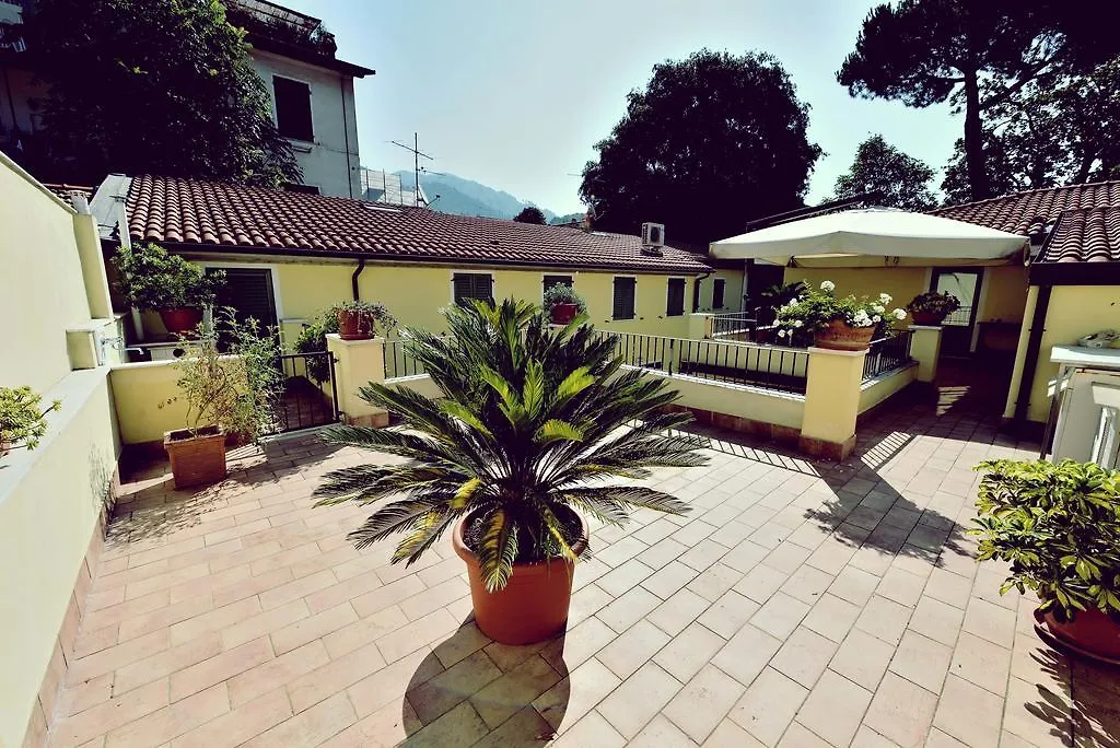 Corte Pattana Pietrasanta Bed & Breakfast