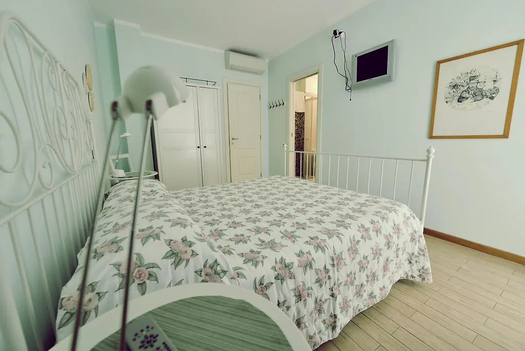 Corte Pattana Pietrasanta Bed & Breakfast