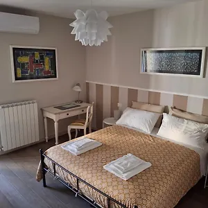  Affittacamere Cb House